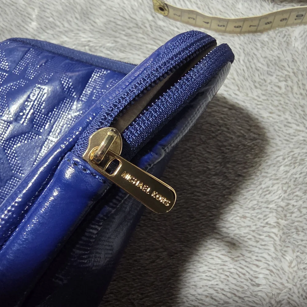 MICHAEL KORS IPAD TABLET CASE SLEEVE PADDED BAD BLUE COVER ZIP LOGO